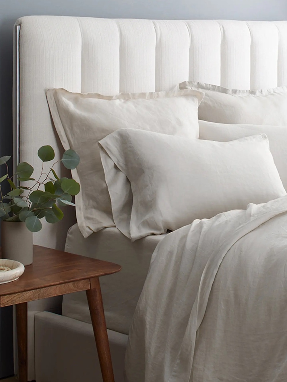 NWOT Quince Sand Luxury European Linen Euro Sham!